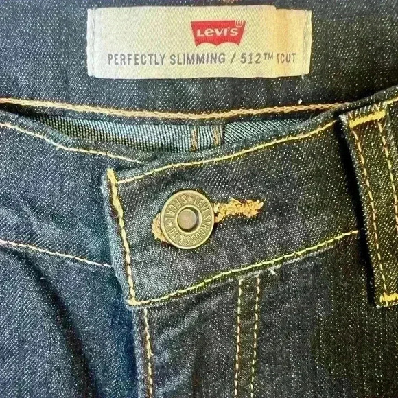Levi’s Perfectly Slimming 512 Bootcut Denim Jeans - Picture 4 of 8